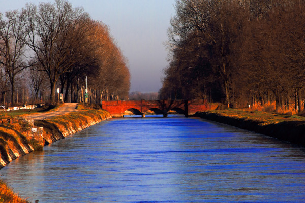 Canale Vacchelli al tramonto