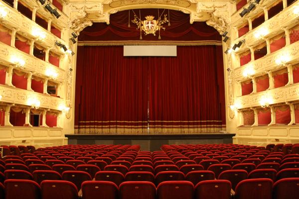 interno Teatro Sociale di Como