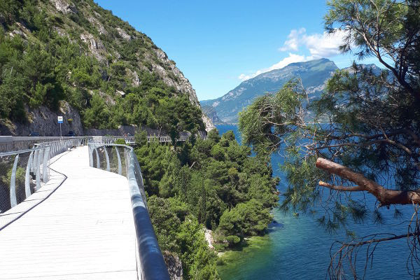 La Ciclabile dei sogni a Limone sul Garda