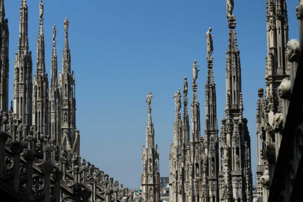 terrazze-duomo-unsplash-neiade-tour-events_optimized